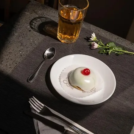 In Centro Con Terrazzo Per 11 Persone