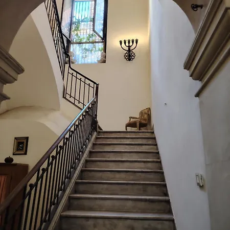 In Centro Con Terrazzo Per 11 Persone