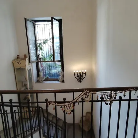 In Centro Con Terrazzo Per 11 Persone