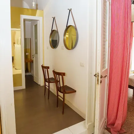 In Centro Con Terrazzo Per 11 Persone *