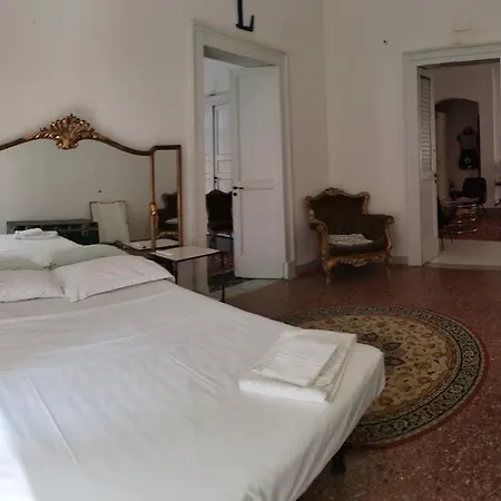 In Centro Con Terrazzo Per 11 Persone * קטאניה
