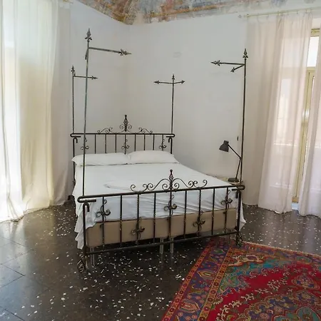 In Centro Con Terrazzo Per 11 Persone * カターニア