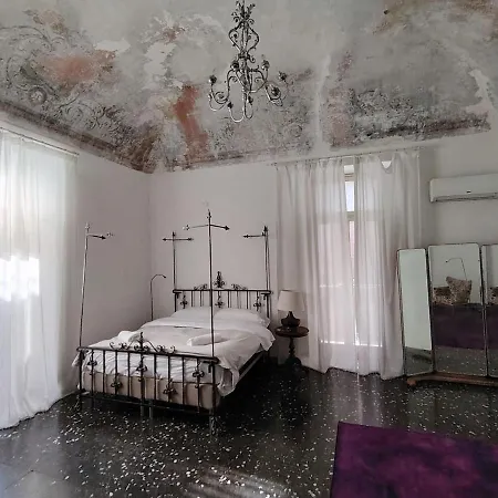 Apartment In Centro Con Terrazzo Per 11 Persone *
