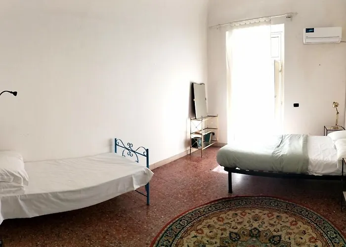 In Centro Con Terrazzo Per 11 Persone